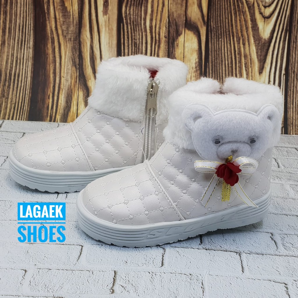  SEPATU  BOOTS ANAK  PEREMPUAN  USIA  1 2 3 4 5TAHUN BONEKA 