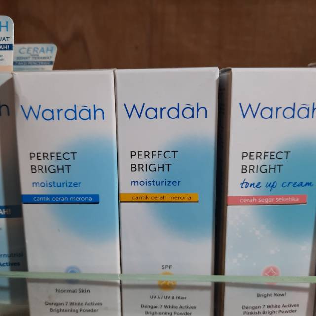 Pelembab wardah perfect bright
