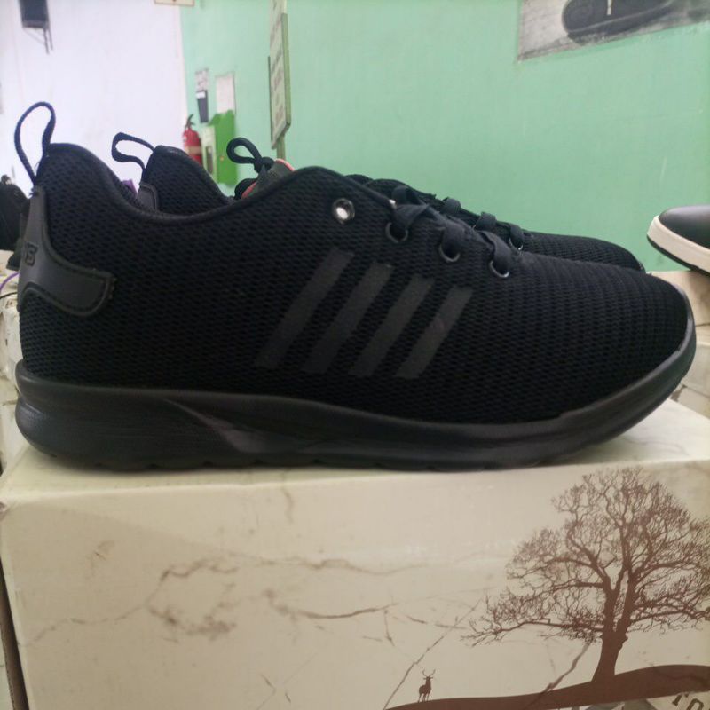 Sepatu Tomkins Aniara blk