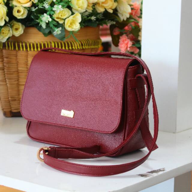 Tas Selempang Kynan Rumah warna