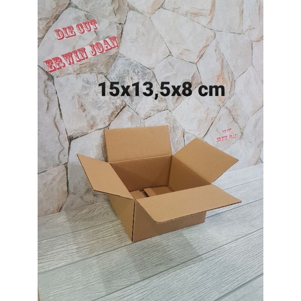 

Kardus / Box / uk. 15x13,5x8 cm / Karton Packing poloa baru ST