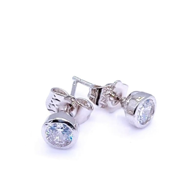 Anting Pop Mata Satu white xuping