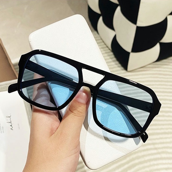 COD✨1 PCS Kacamata Hitam Korea Wanita Kacamata Leopard Aviator Retro Klasik Frame Besar Anti Radiasi Lensa UV Untuk Pria / Wanita Sunglasses