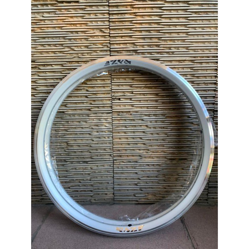 Velg Raze 28 H - 20x1 3/8 - Velg 451