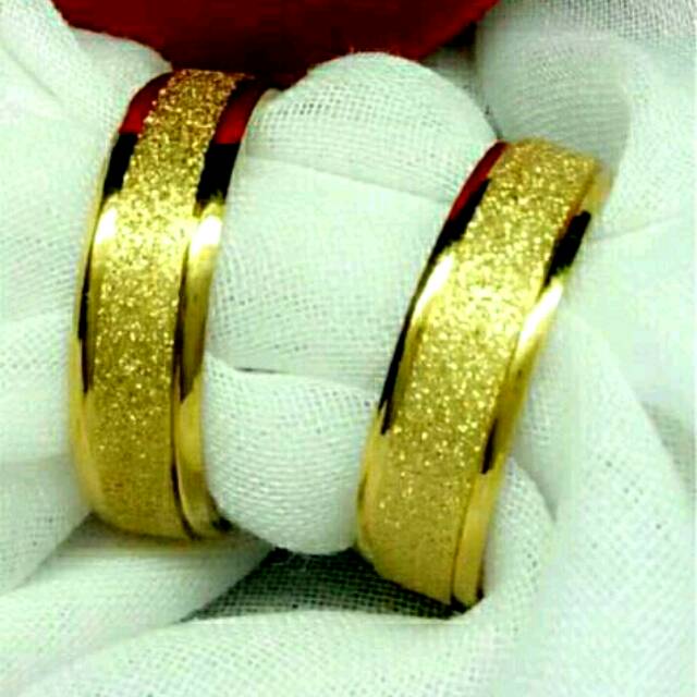 Cincin Couple Titanium Model Pasir Emas