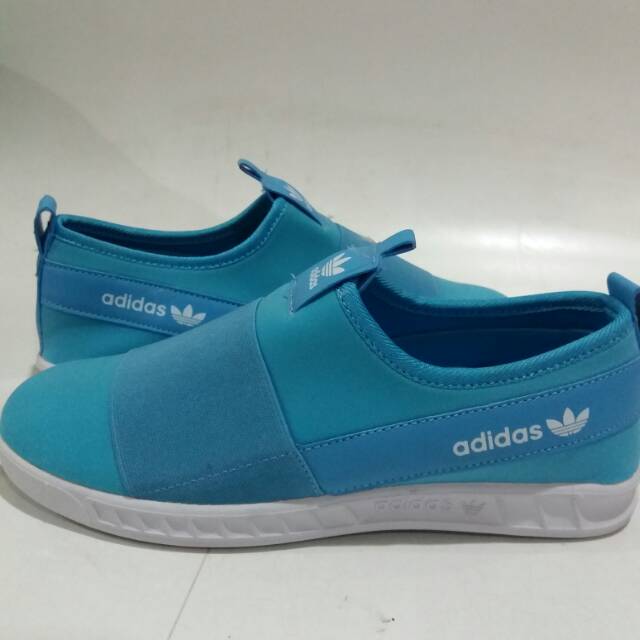 Sepatu adidas woman hamburg