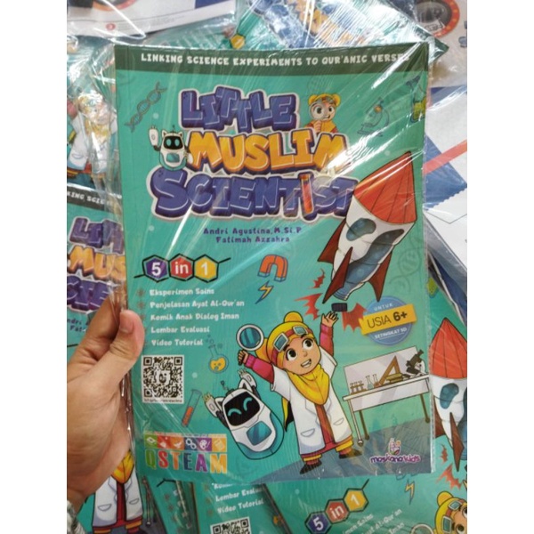 Little Muslim scientist