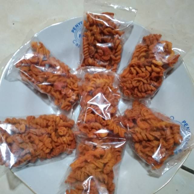 

makaroni pedas/makaroni ulir