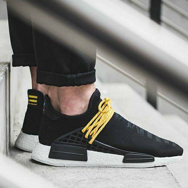 harga nmd human race