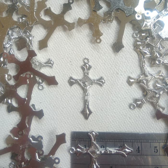 Bandul Salib / Cross Logam - Bahan Kalung Rosario Besar Perlusin
