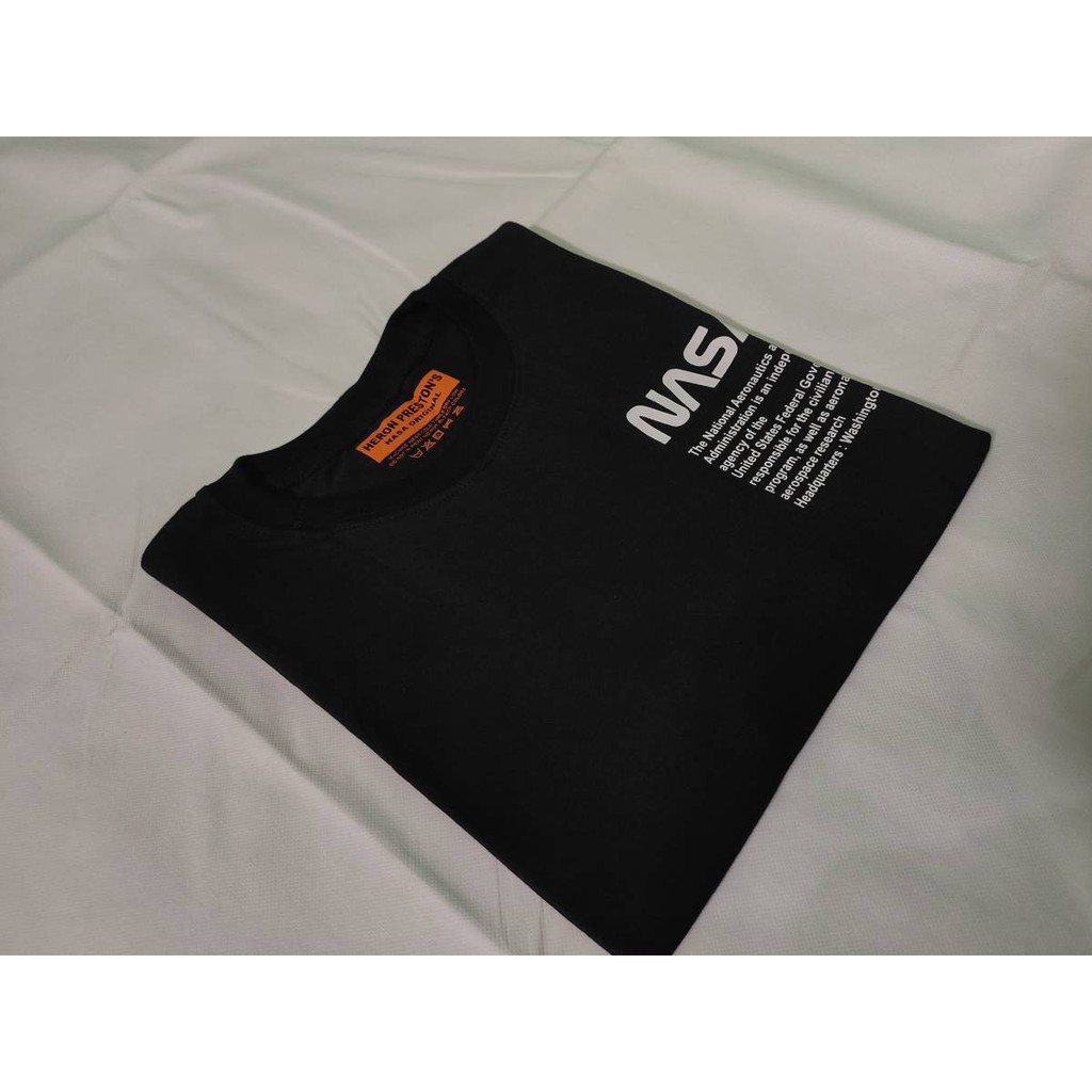 H&M NASA Baju Kaos Pria Wanita Label Nasa Hitam Dinasti Korupsi