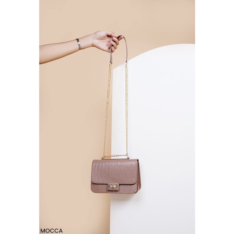 Shin Mina Sling Bag