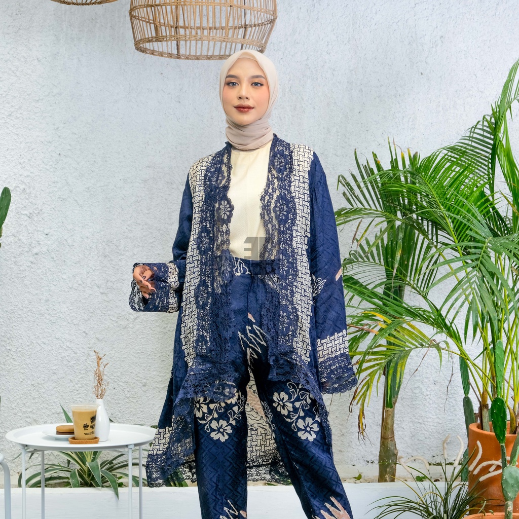 FITTINGROOM11 Set Batik - Aina Set