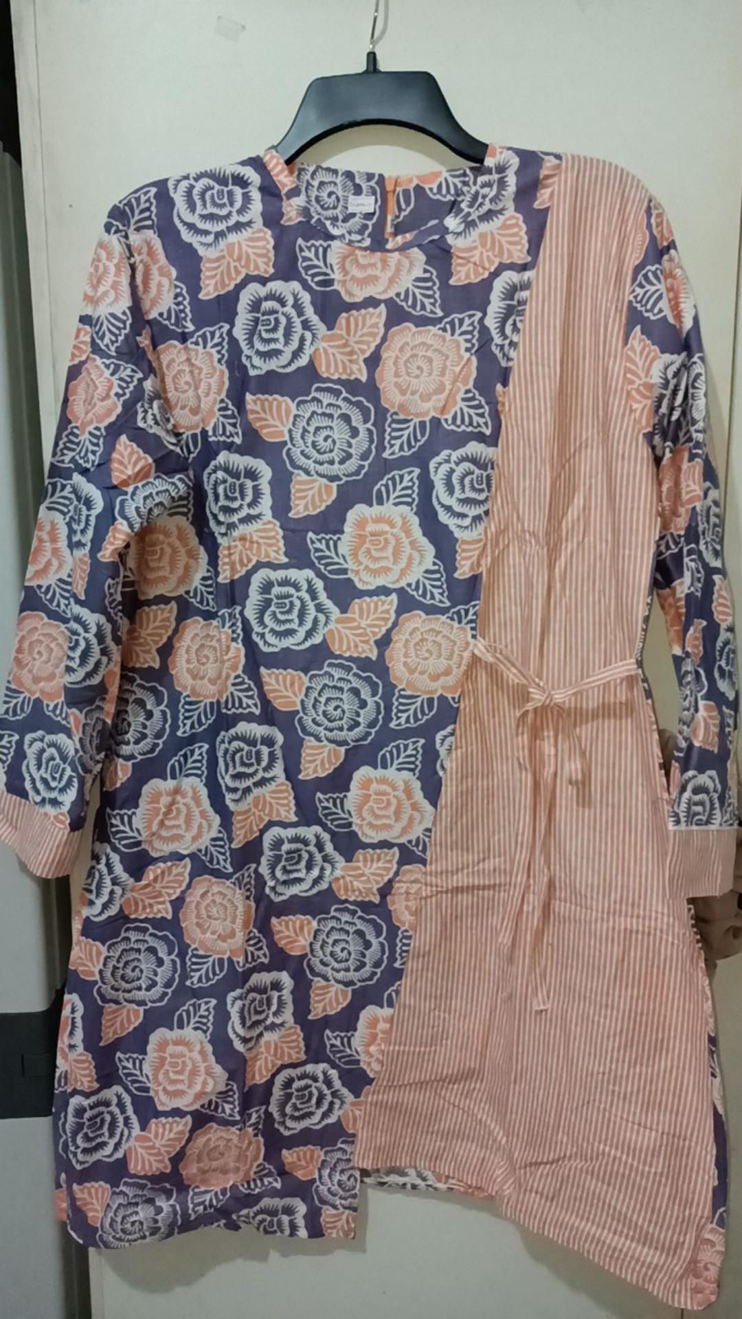 Tunik Batik Wanita Motif Bunga Soft