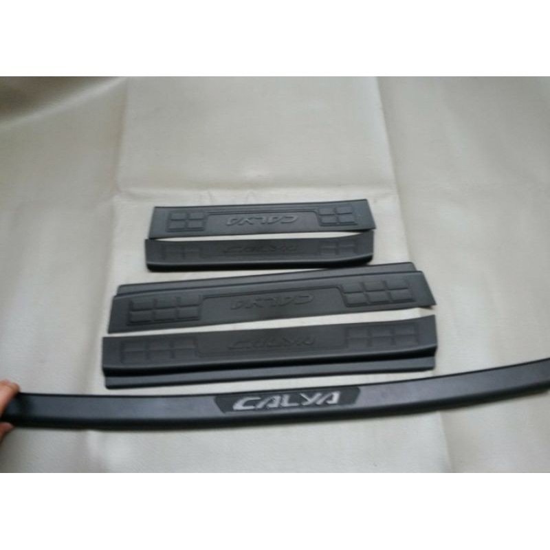 sillplate belakang & Samping mobil calya