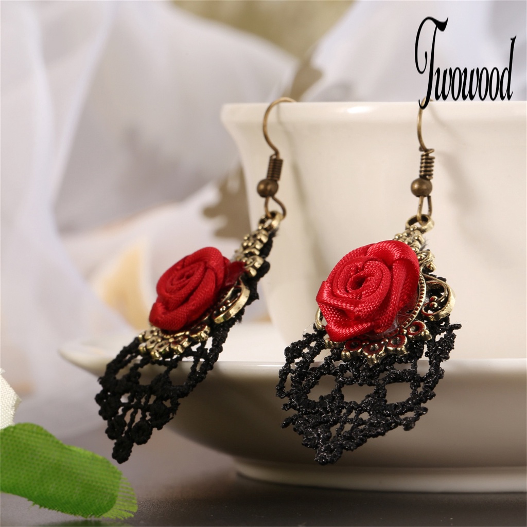 1 Pasang Anting Hook Desain Mawar Merah Model Hollow Untuk Wanita