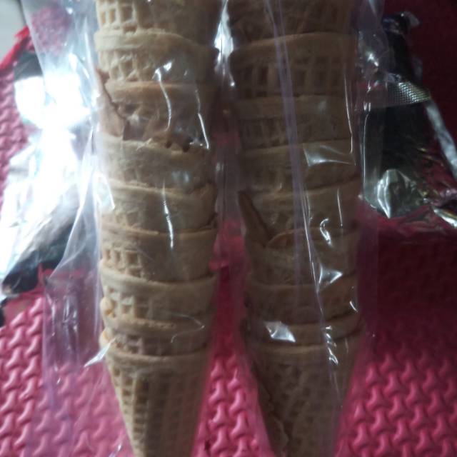 

Cone kerucut sweet