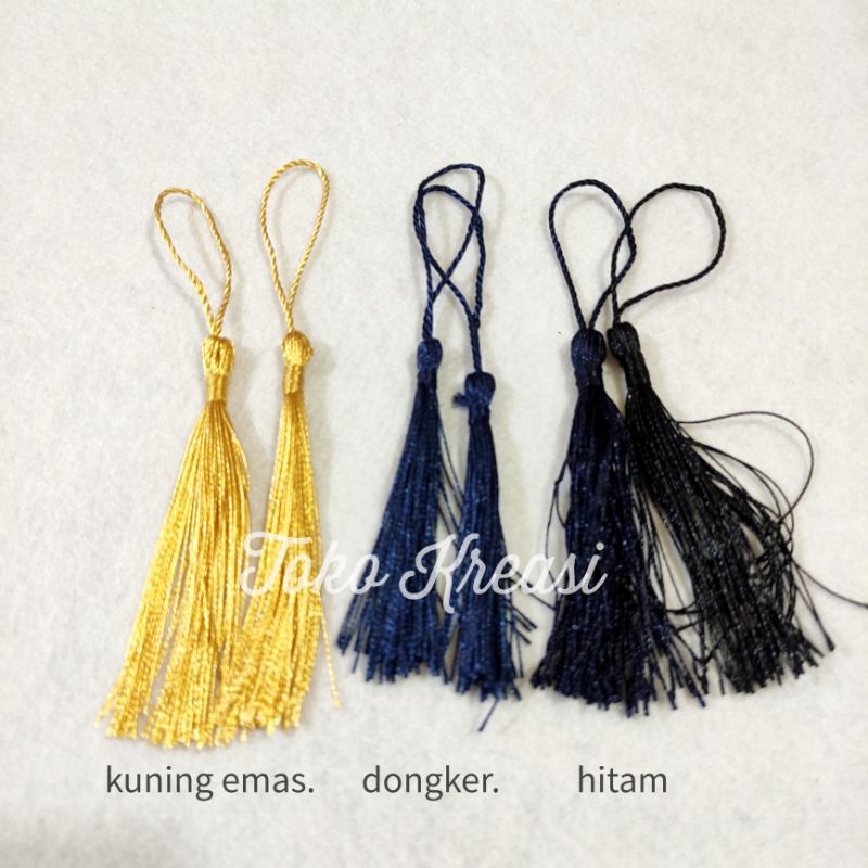 Tasel / rumbai benang / Tassel