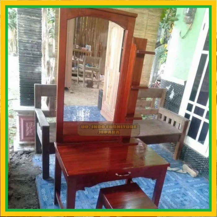 meja rias tolet besar kayu jati Jepara