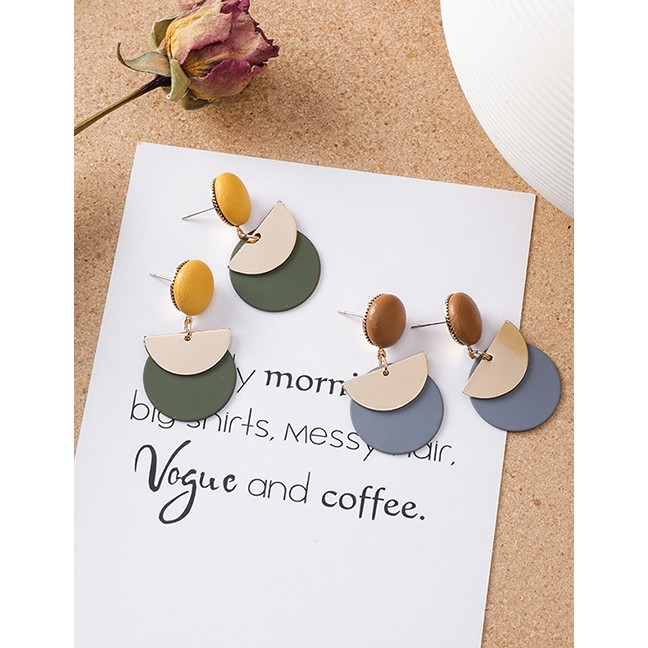 LRC Anting Tusuk Fashion Green Contrast Stitching Geometric Metal Semi-circular Earrings D48811