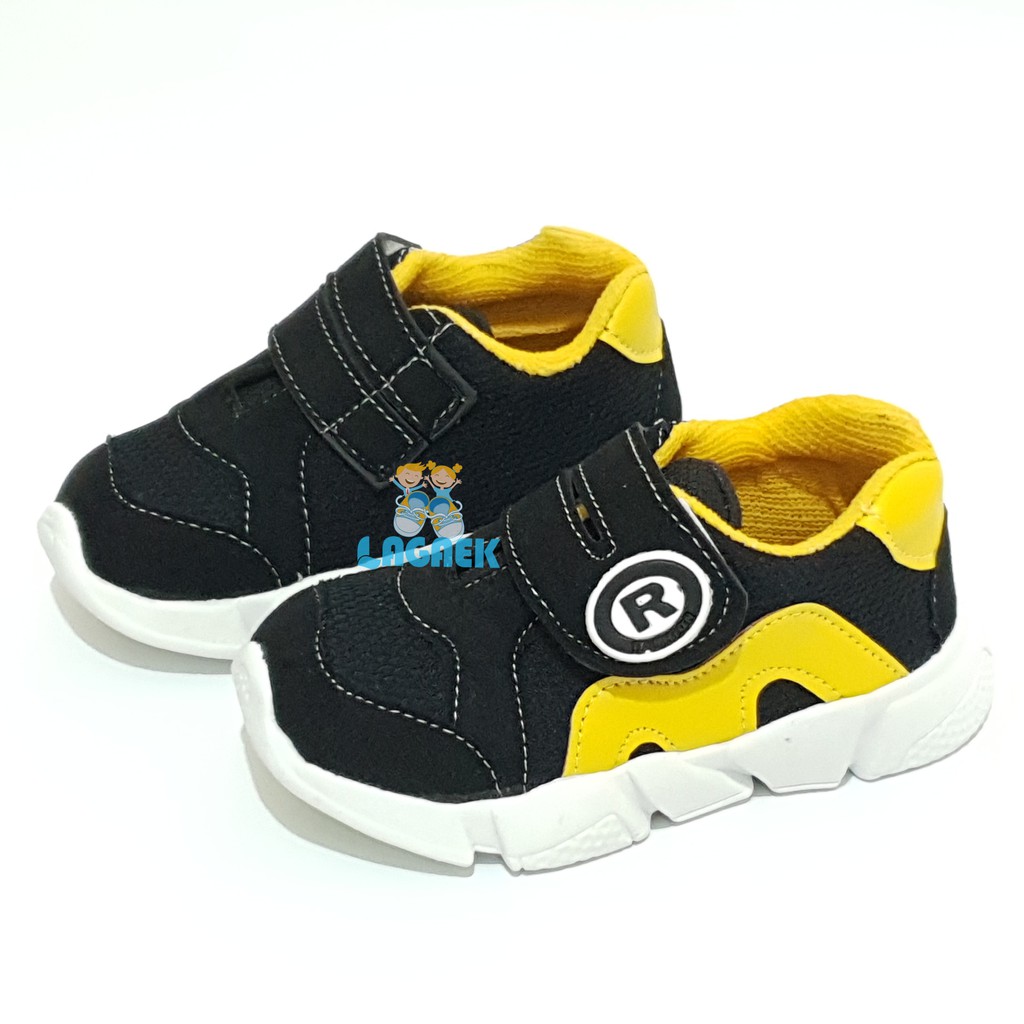 Sepatu Anak Sneakers HITAM Size 22 30 Sepatu Anak Laki Sepatu Anak Sneakers HITAM Size 22 30 Sepatu Anak Laki