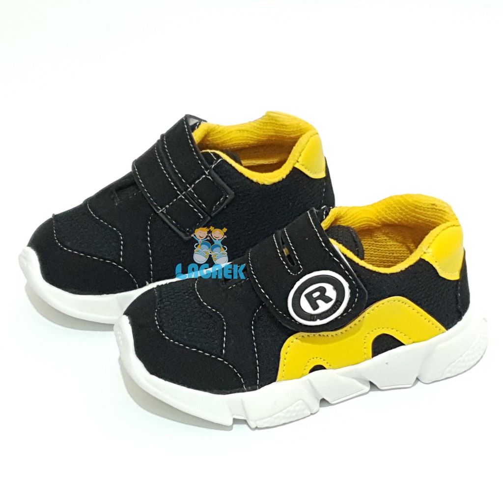  Sepatu  Anak Sneakers HITAM Size 22 30 Sepatu  Anak Laki 