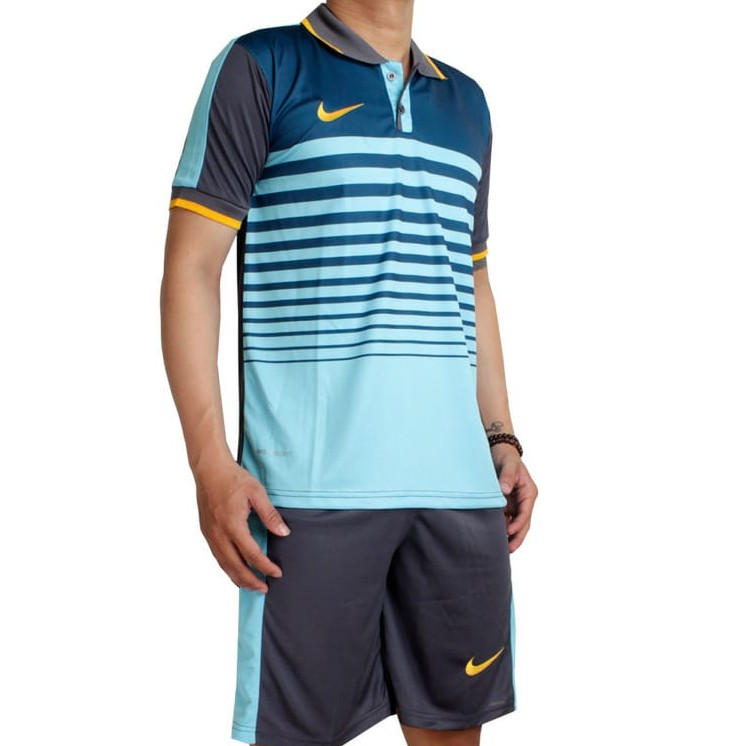 Setelan Futsal Baju Jersey Bola Kaos Seragam Futsal Tim Dewasa Import GO Kerah MU Polos Biru Muda OK