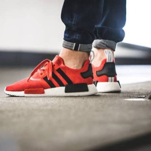 nmd r1 red