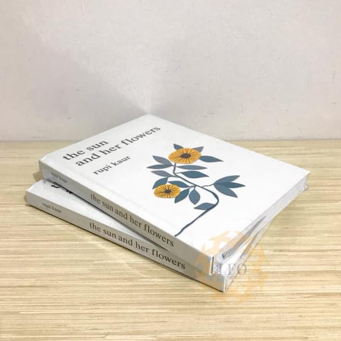 Hardcover The Sun And Her Flowers By Rupi Kaur