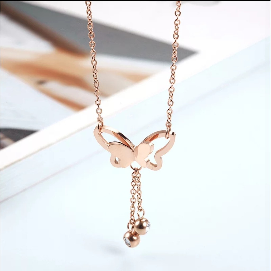 Kalung Titanium Aksen Kupu - Kupu Dengan Pesona Crystal Rumbai Warna RoseGold, Gold, dan Silver