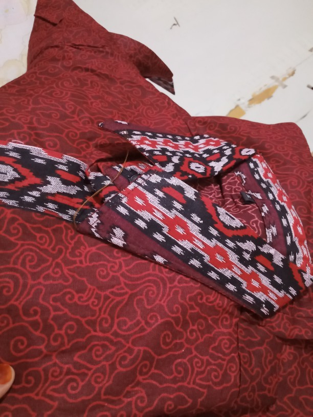 Aska Couple, Batik Couple Keluarga|| Sarimbit Keluarga Motif Mega Mendung Merah Terbaru