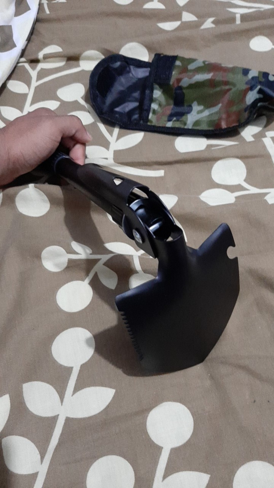 Sekop Lipat Mini Portable Junior Cangkul Pacul Gergaji Kopas Camping