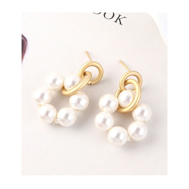 LRC Anting Tusuk Fashion Gold Plated Gold Ring Small Pearl S925 Silver Needle Earrings Y62838