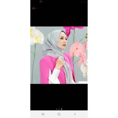 Buttonscarves Orchide Pearl