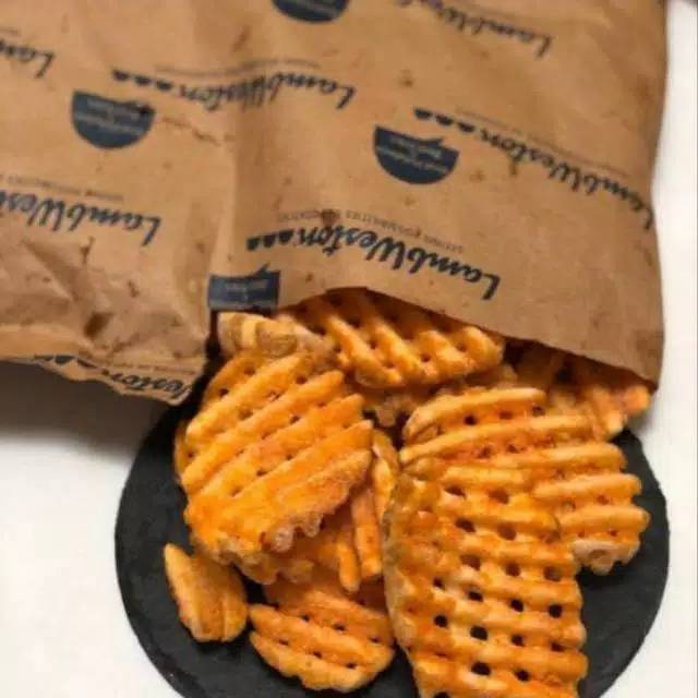 

Kentang Lamb Weston Criscut Wafle Wedges Taterpuff