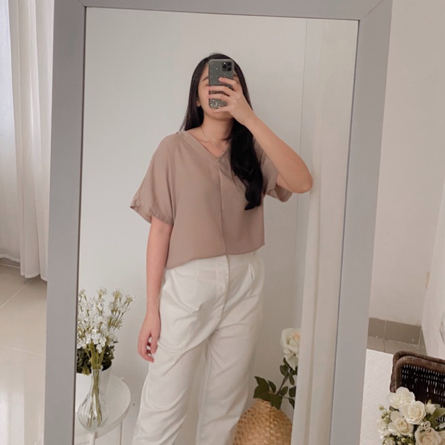 Irina Simple Blouse