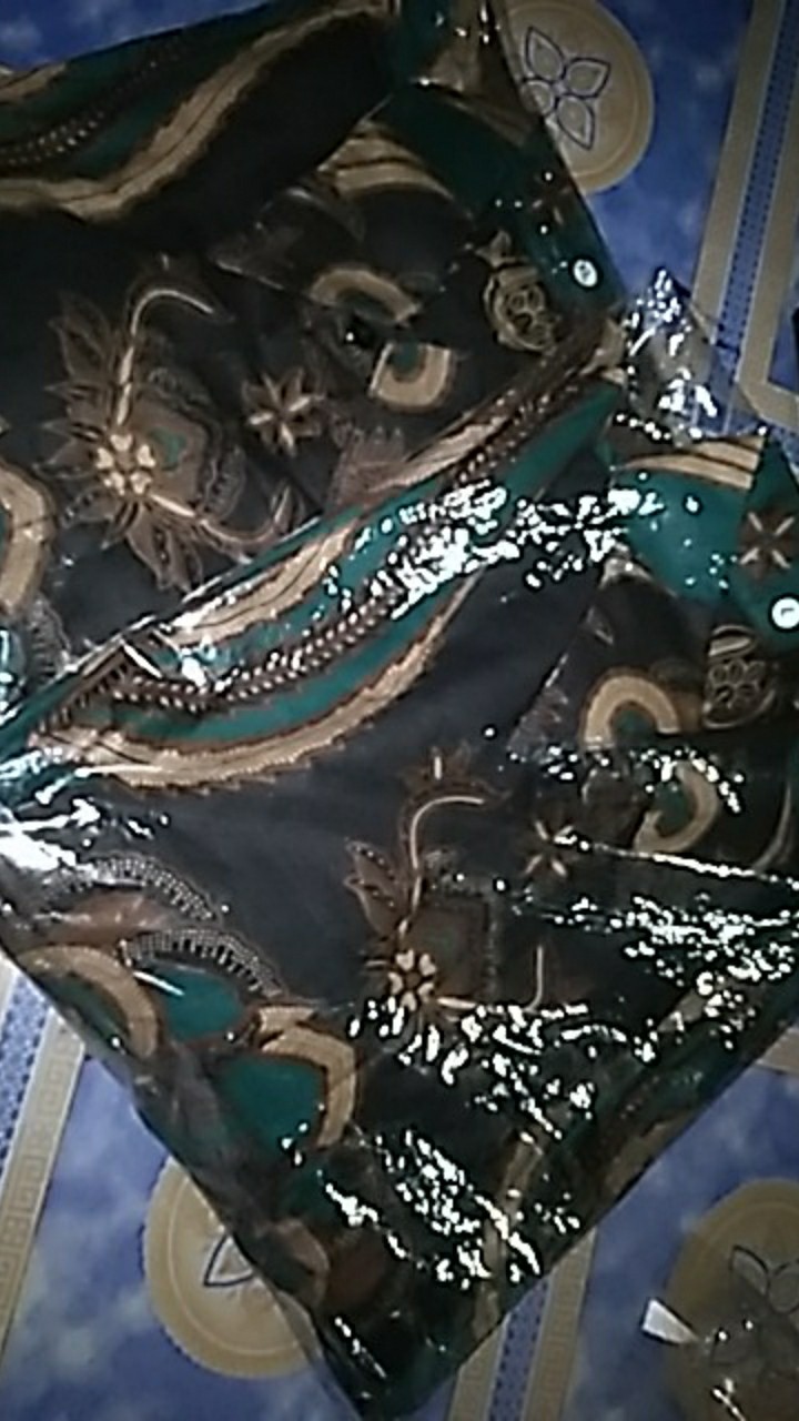 Kemeja Batik Pria Slimfit Kerja Modern