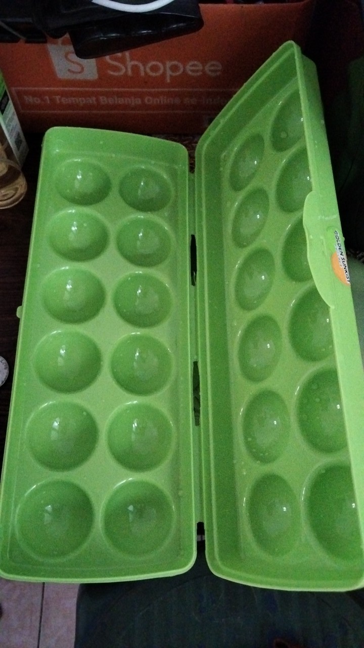 Tempat Telur Panjang Isi 12pc Tt1118