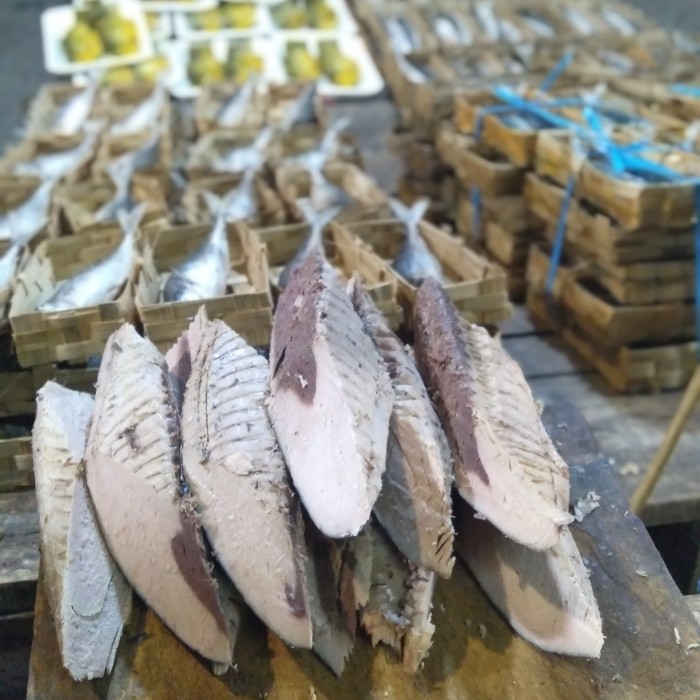 

ikan potong cengkalang besar 1 pcs