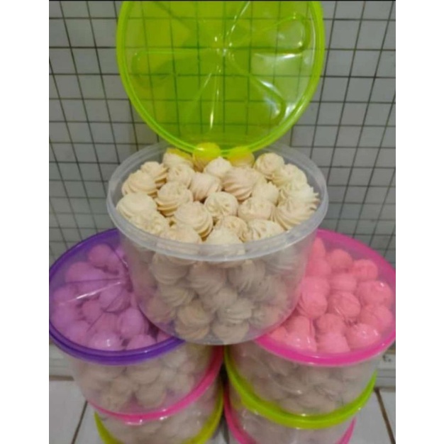 

Kue sagu kemasan toples 350 gram