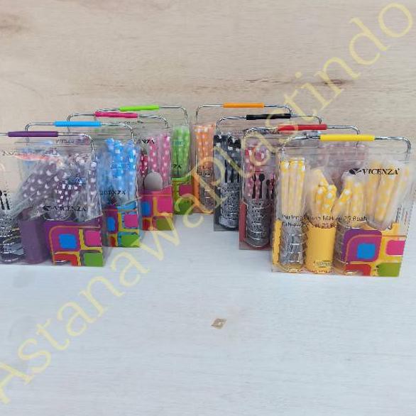 ｀ hv  Vicenza v240c sendok dan garpu set motif kotak Diskon・
