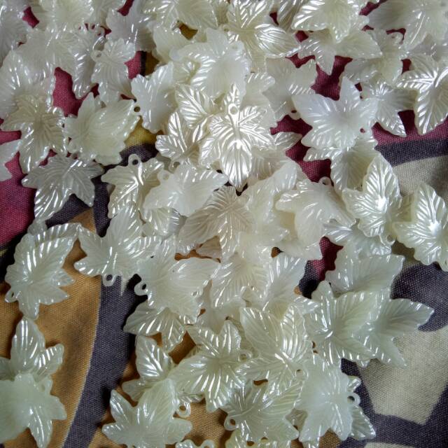 Kelopak teratai putih