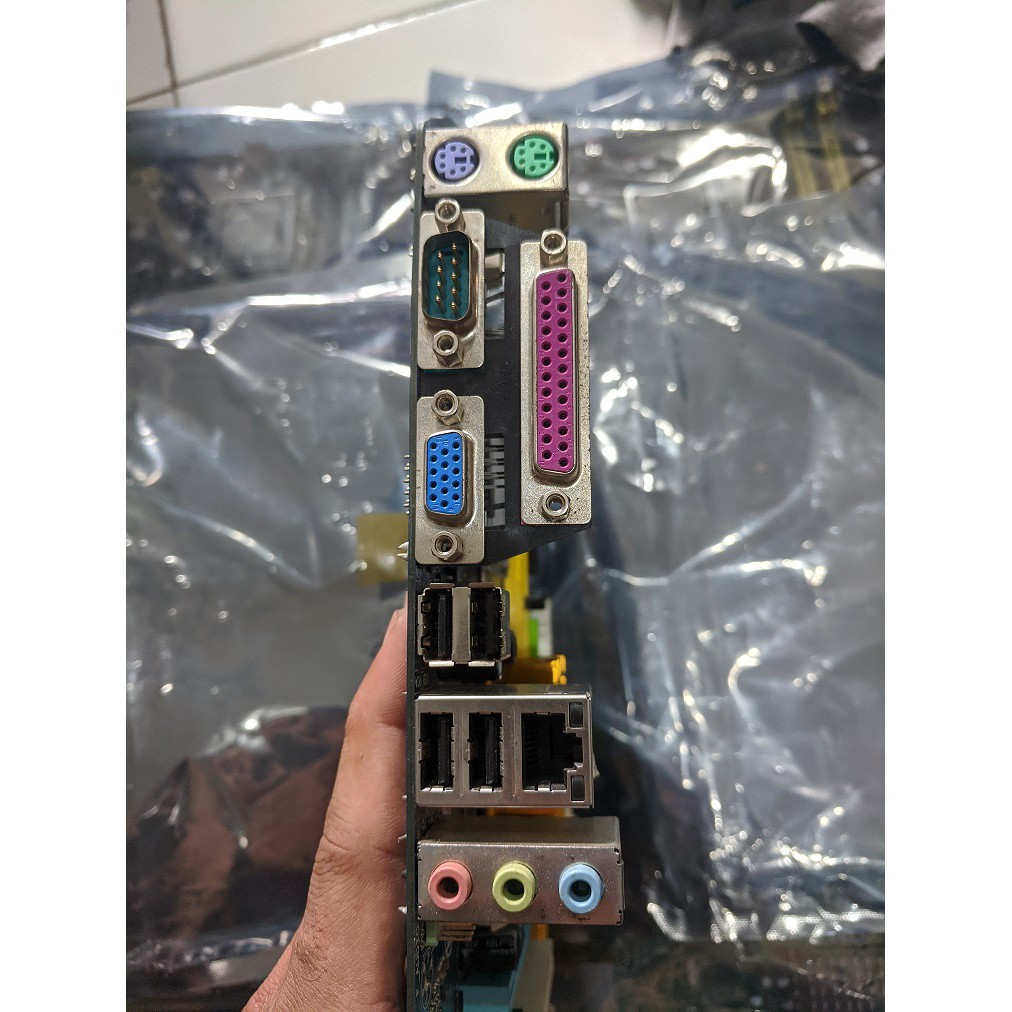 MOBO MOTHERBOARD SOCKET 775 DDR2 SERI G31