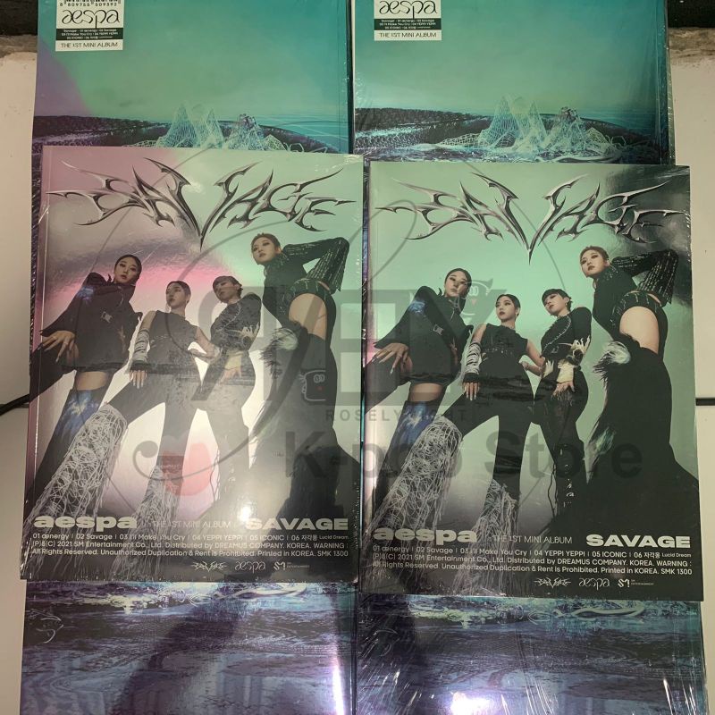 aespa - Album Savage + poster (Hallucination / photobook ver)