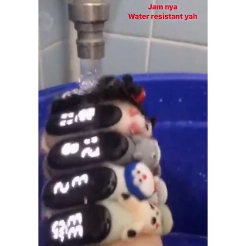 Jam Tangan Anak Elektronik LED Motif Kartun Tahan Air-3