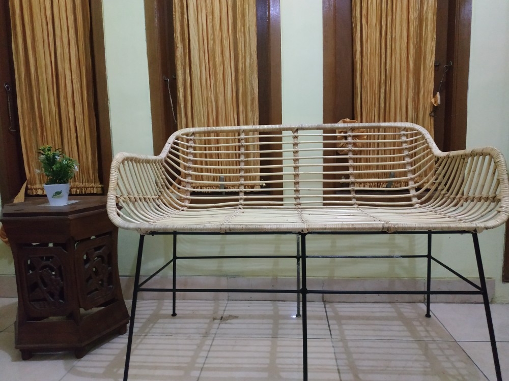 Me&dots - Kursi Rotan Sofa