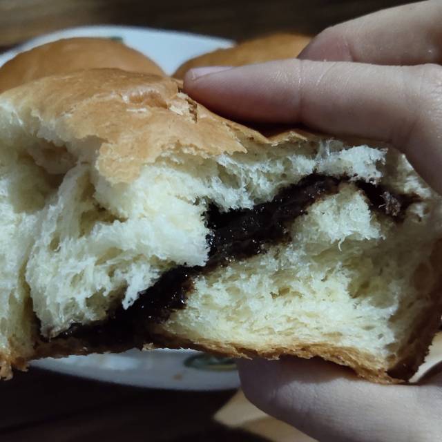

Roti sobek isi coklat home made by order fresh