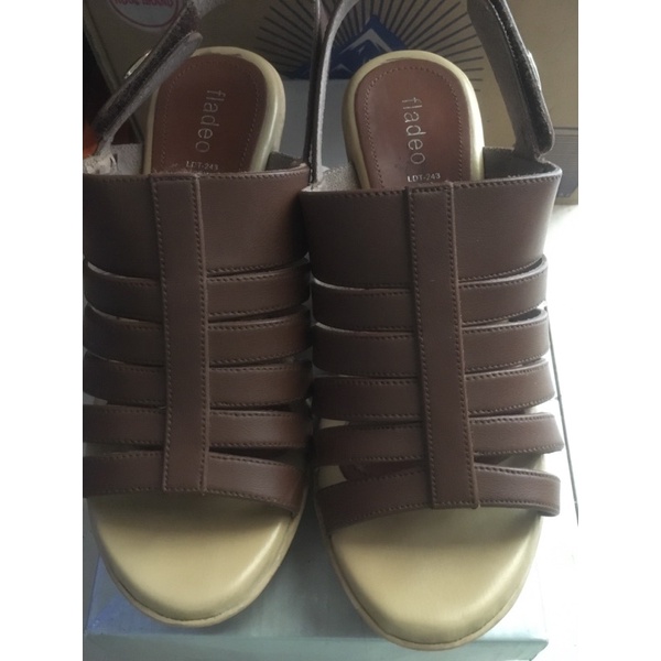 Sepatu/Sandal Wanita Fladeo