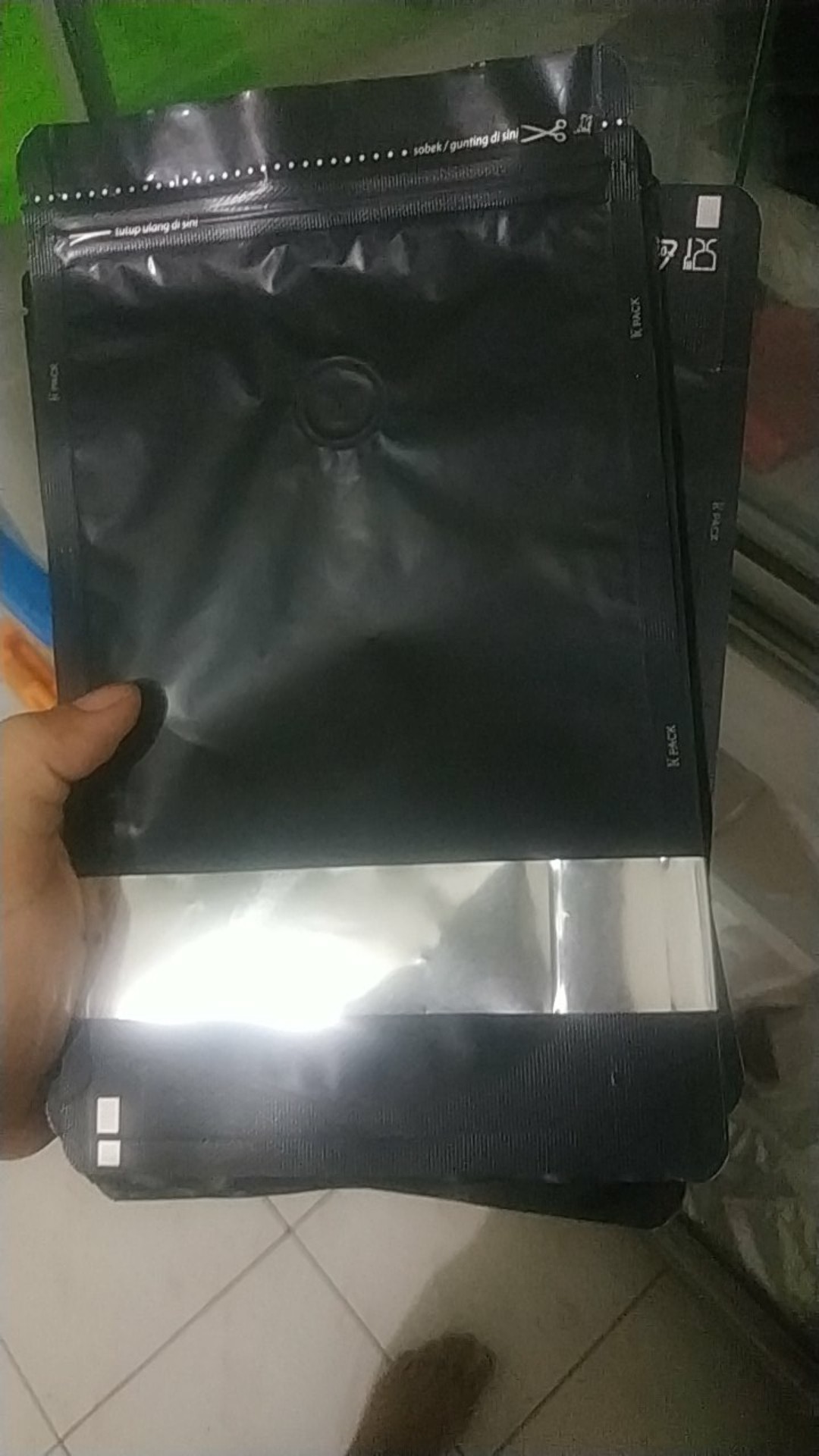 500zv Standing Pouch + Valve + Zip Alu Foil 250 G Roasted Bean Packing