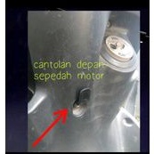gantungan/ cantolan barang depan sepeda motor